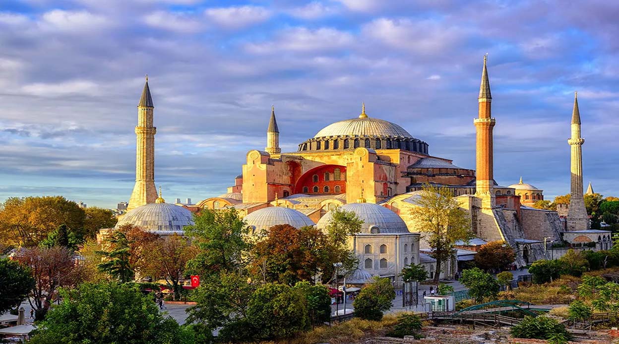 Exploring Hagia Sophia: Admiring its Magnificent Dome and Historical Significance